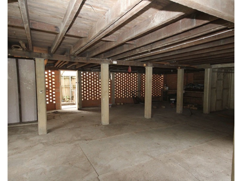 26 Lawson Street, Oxley QLD 4075