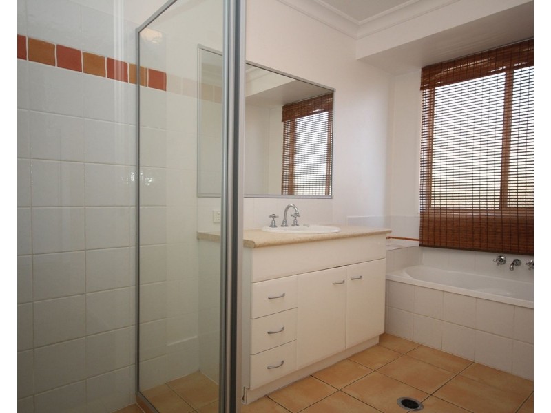 5 Coogan Lane, Springfield QLD 4300