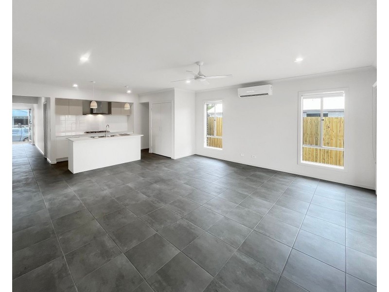 12 Waltz Street, Ripley QLD 4306