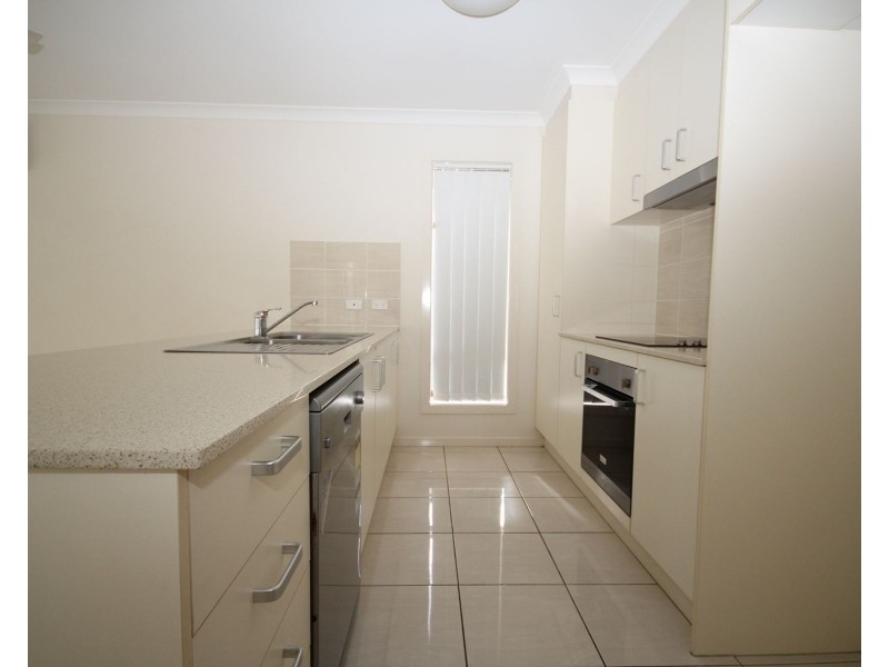 22 Arnaldo Avenue, Augustine Heights QLD 4300