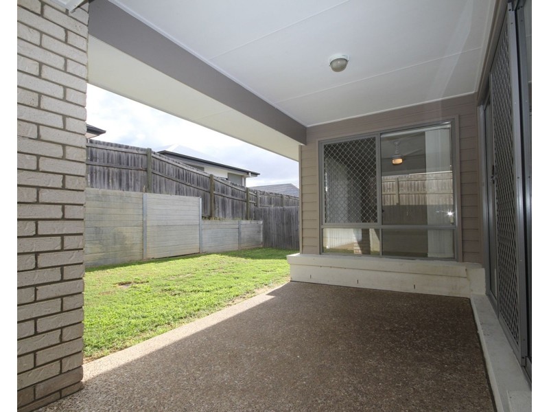 22 Arnaldo Avenue, Augustine Heights QLD 4300