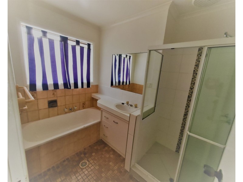 76 Collingwood Drive, Collingwood Park QLD 4301