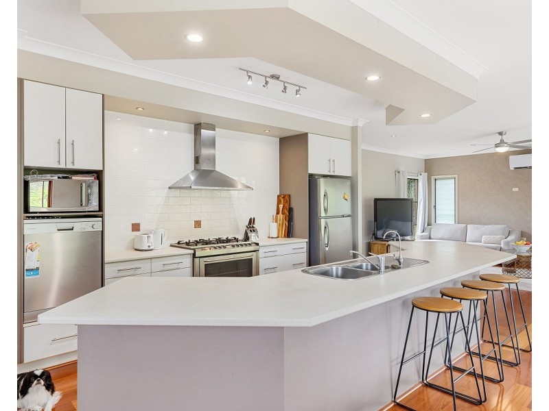 12 Myrtle Crescent, Brookwater QLD 4300