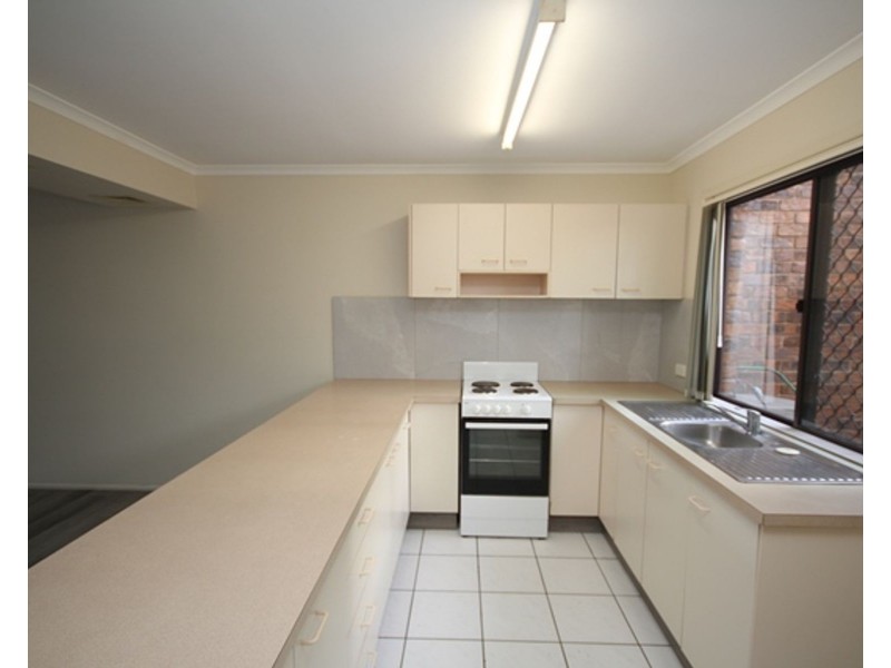 1/4 Lillian Street, Redbank Plains QLD 4301