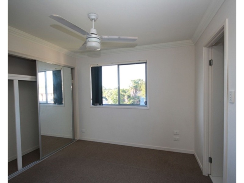 33/266 Henty Drive, Redbank Plains QLD 4301