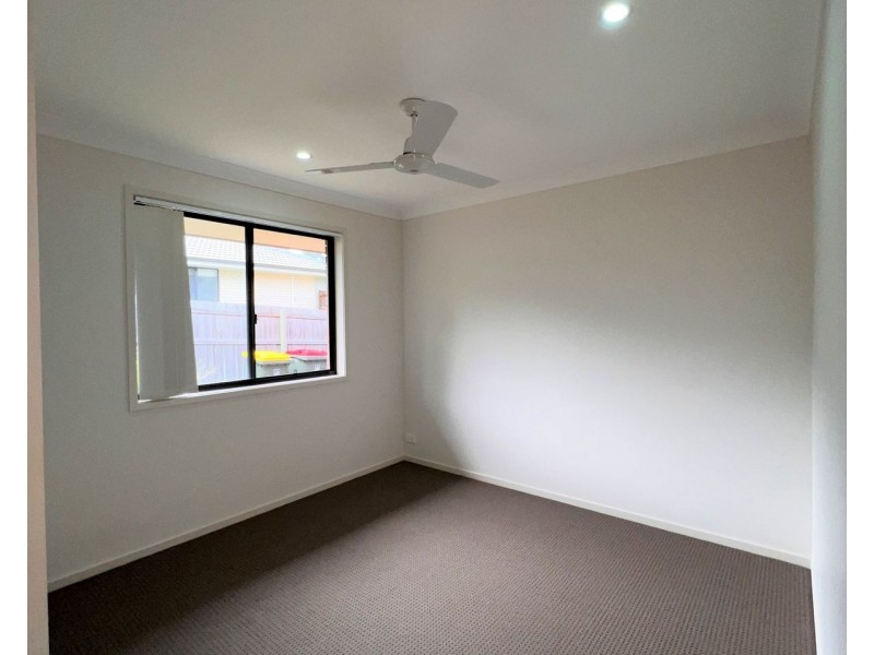 4 Honeyeater Crescent, Moggill QLD 4070