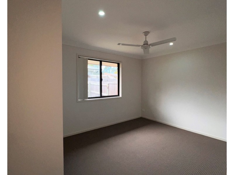 4 Honeyeater Crescent, Moggill QLD 4070