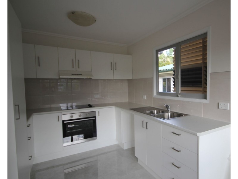 15 Lawson Street, Oxley QLD 4075