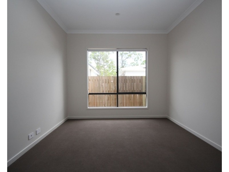 5 Hardwood Street, Spring Mountain QLD 4124
