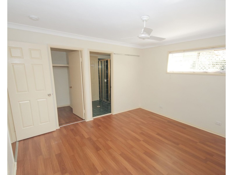 2 Carnegie Close, Forest Lake QLD 4078