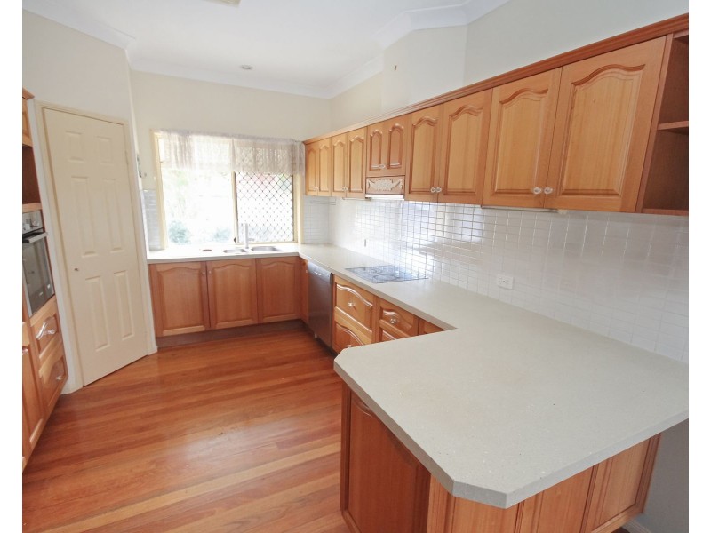 2 Carnegie Close, Forest Lake QLD 4078