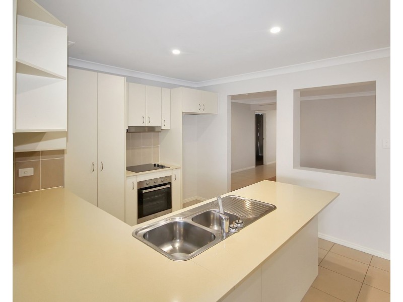 4 Renee Street, Redbank Plains QLD 4301