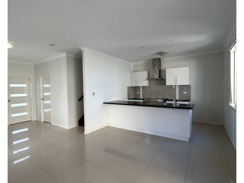 15/11 Cattiger Street, Richlands QLD 4077