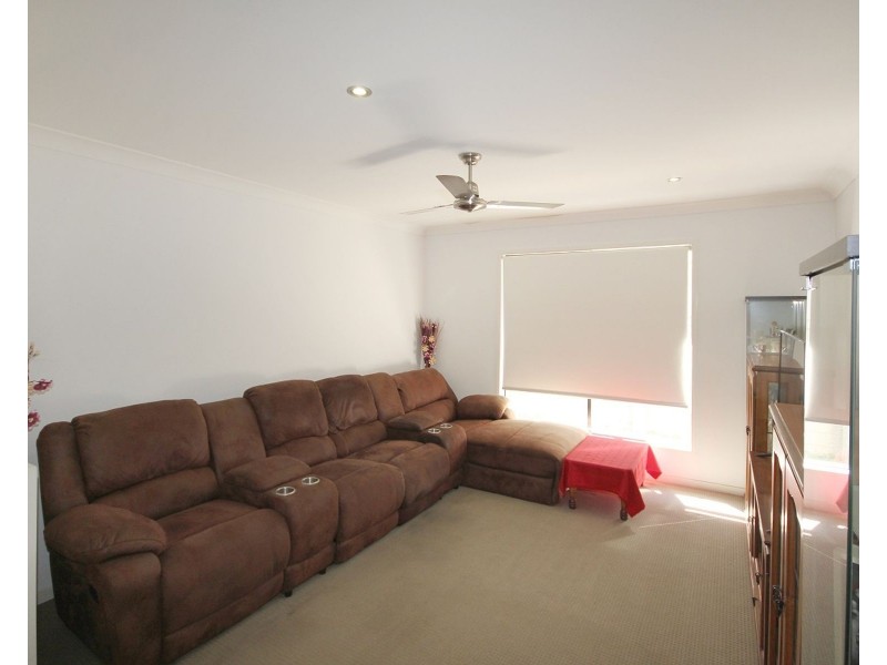 32 Pleasant Drive, Redbank Plains QLD 4301