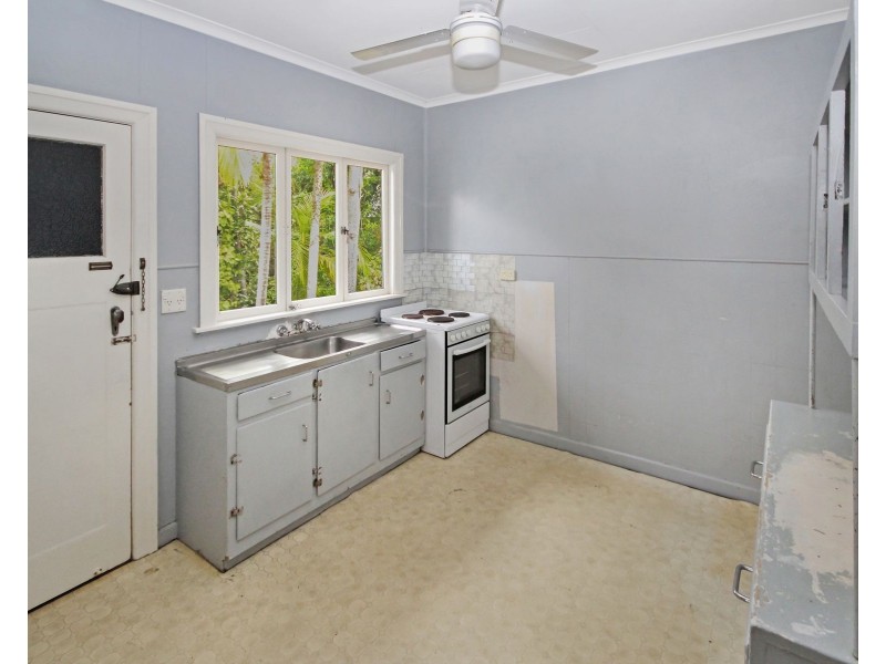 9 Gray Avenue, Corinda QLD 4075