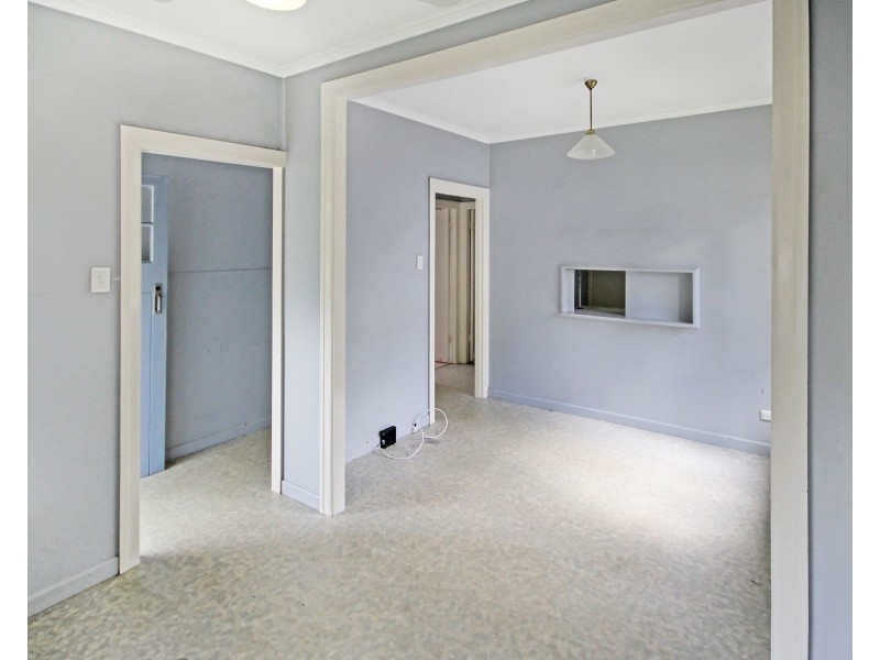 9 Gray Avenue, Corinda QLD 4075