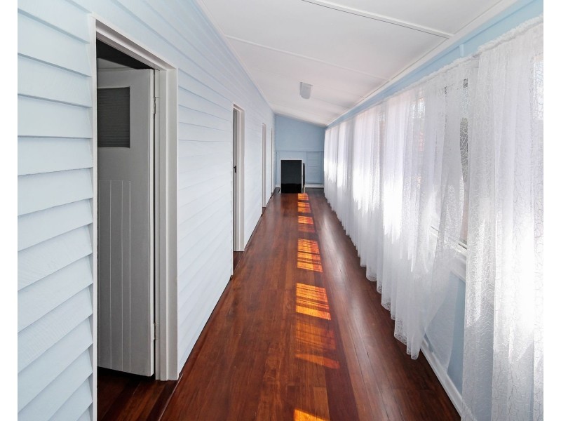 27 Arcadia Crescent, Darra QLD 4076