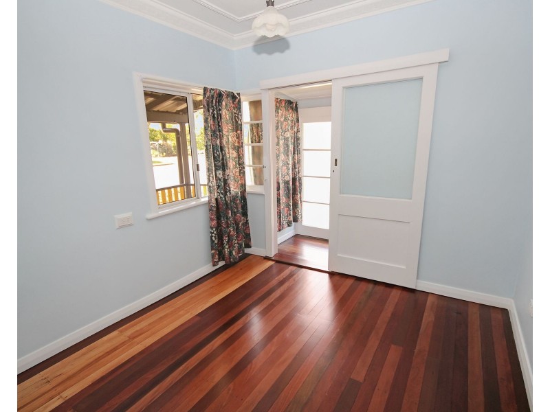 27 Arcadia Crescent, Darra QLD 4076