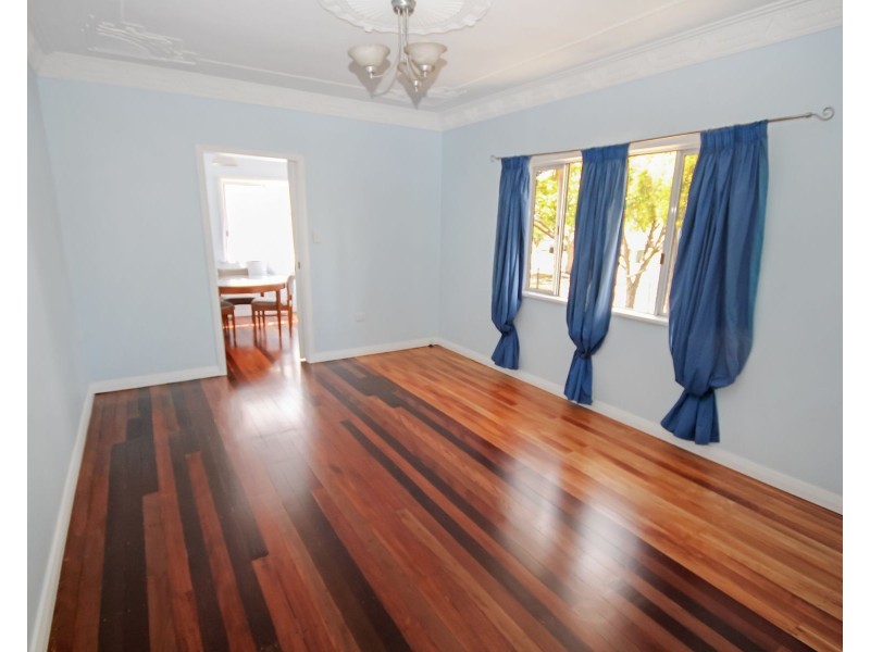 27 Arcadia Crescent, Darra QLD 4076