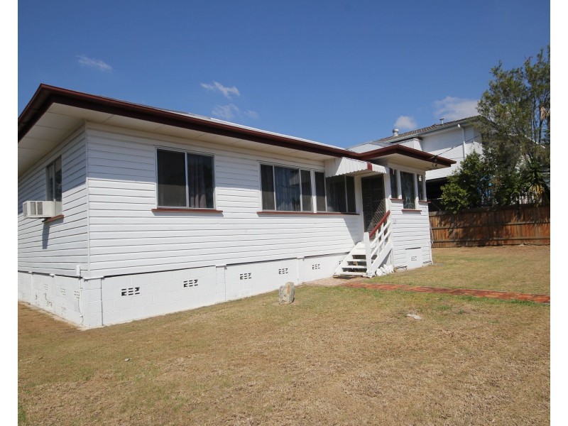 123 Jutland Street, Oxley QLD 4075