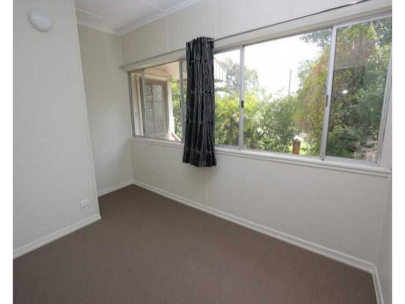 123 Jutland Street, Oxley QLD 4075