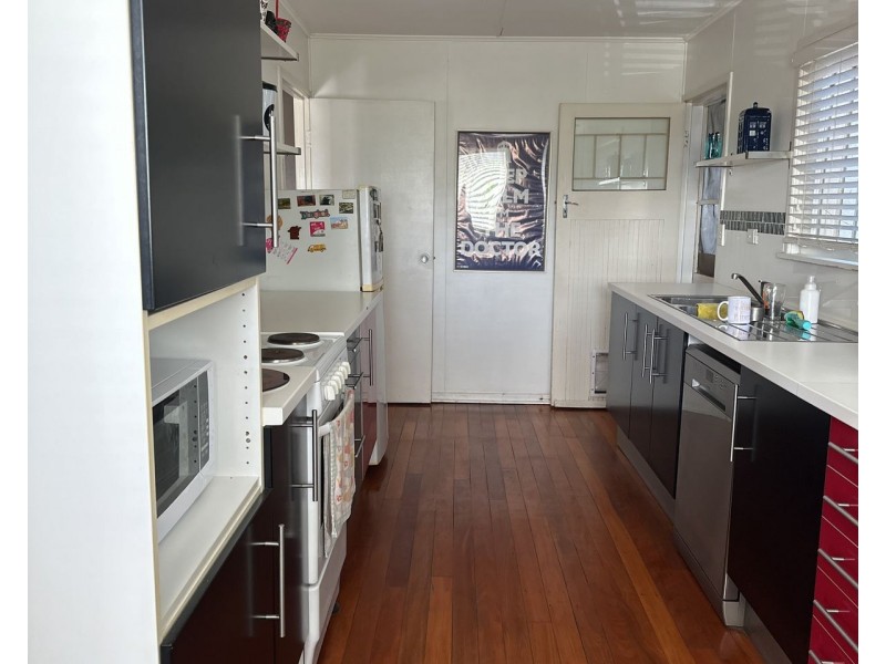 117 Graceville Avenue, Graceville QLD 4075