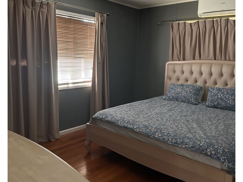 117 Graceville Avenue, Graceville QLD 4075