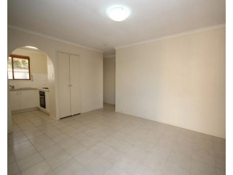 4/244 Redbank Plains Road, Bellbird Park QLD 4300