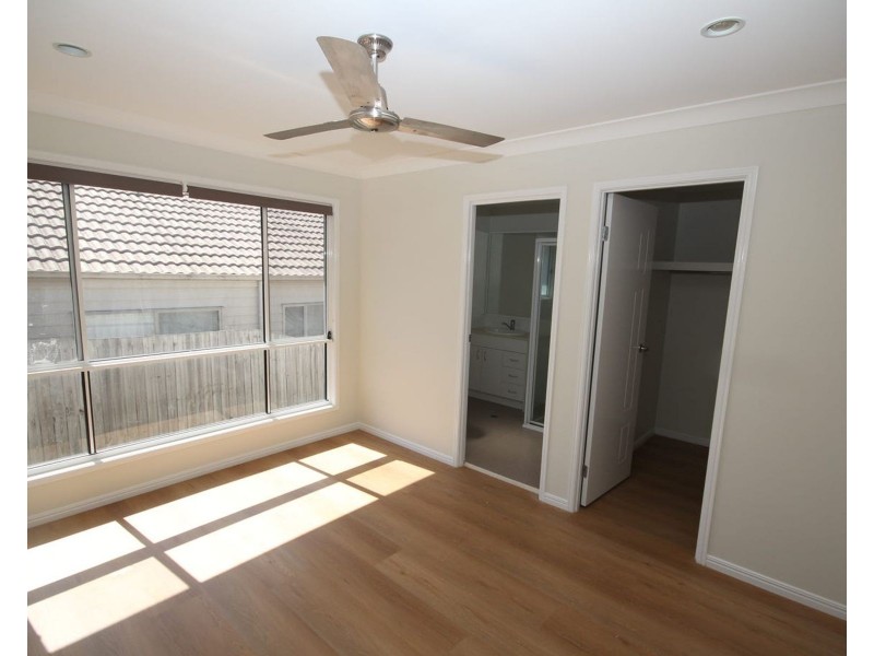 12 Griffin Crescent, Collingwood Park QLD 4301