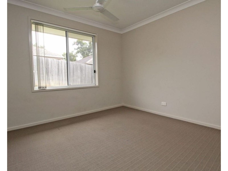 102 Valentine Circuit, Augustine Heights QLD 4300