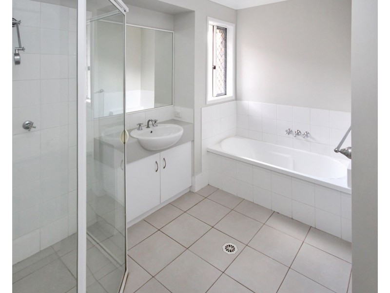 5 Barnes Street, Redbank Plains QLD 4301