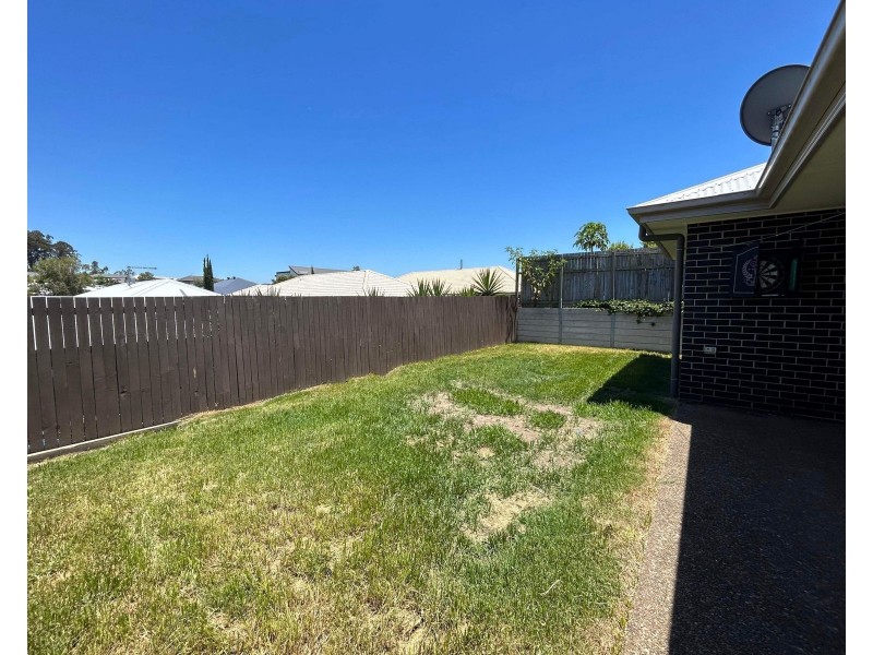 28 Poppy Crescent, Springfield Lakes QLD 4300