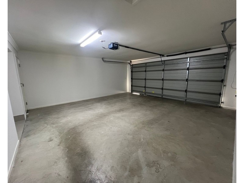 32 Pleasant Drive, Redbank Plains QLD 4301