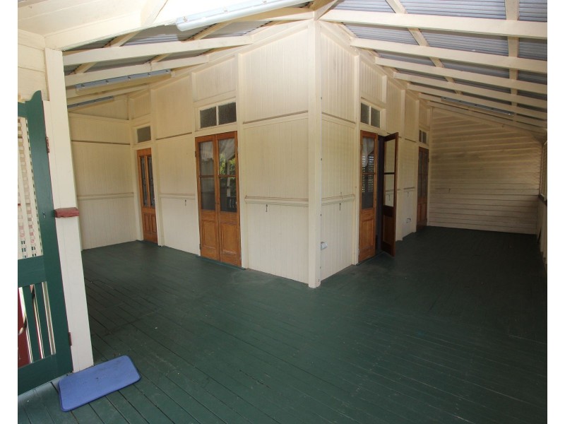 64 Lynne Grove Avenue, Corinda QLD 4075