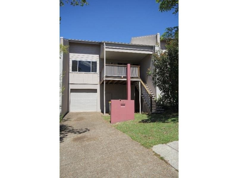 15 Creekside Drive, Springfield Lakes QLD 4300