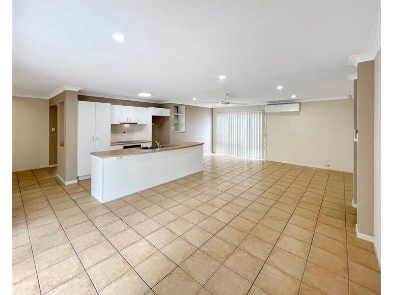 55 Gippsland Circuit, Forest Lake QLD 4078