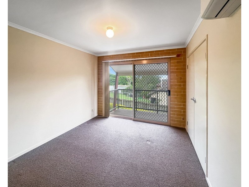 2/25 Law Street, Redbank QLD 4301
