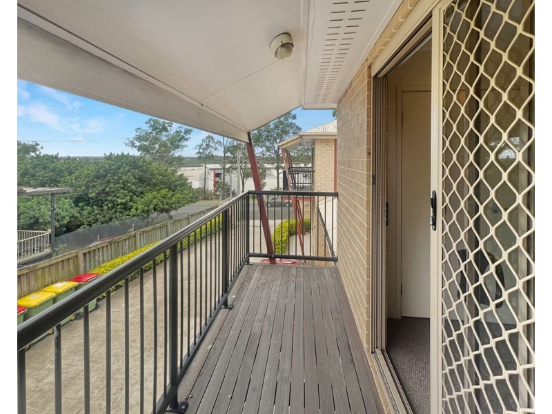 2/25 Law Street, Redbank QLD 4301