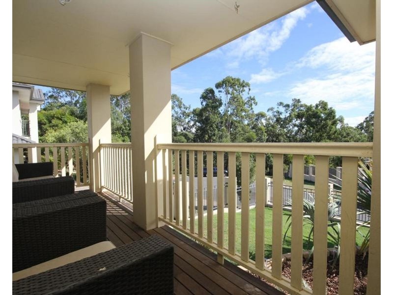 6 Dew Close, Springfield Lakes QLD 4300