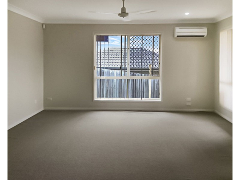 6 Dew Close, Springfield Lakes QLD 4300