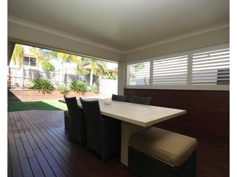 6 Dew Close, Springfield Lakes QLD 4300