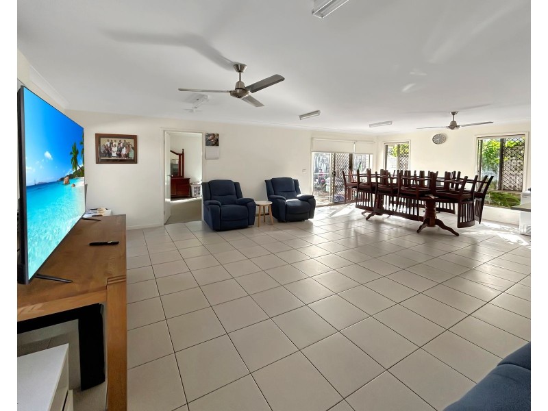 22 Pleasant Drive, Redbank Plains QLD 4301
