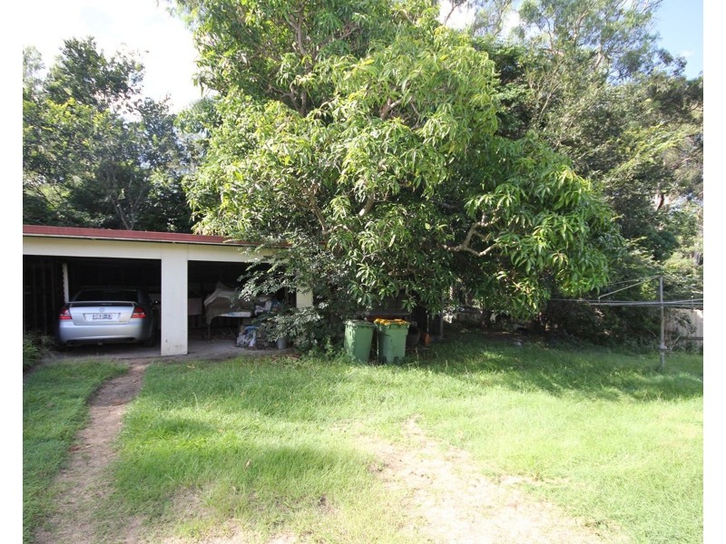 6 Addison Road, Camira QLD 4300