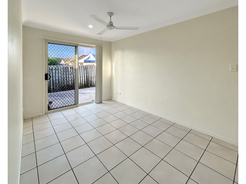 19/8 Rosegum Place, Redbank Plains QLD 4301