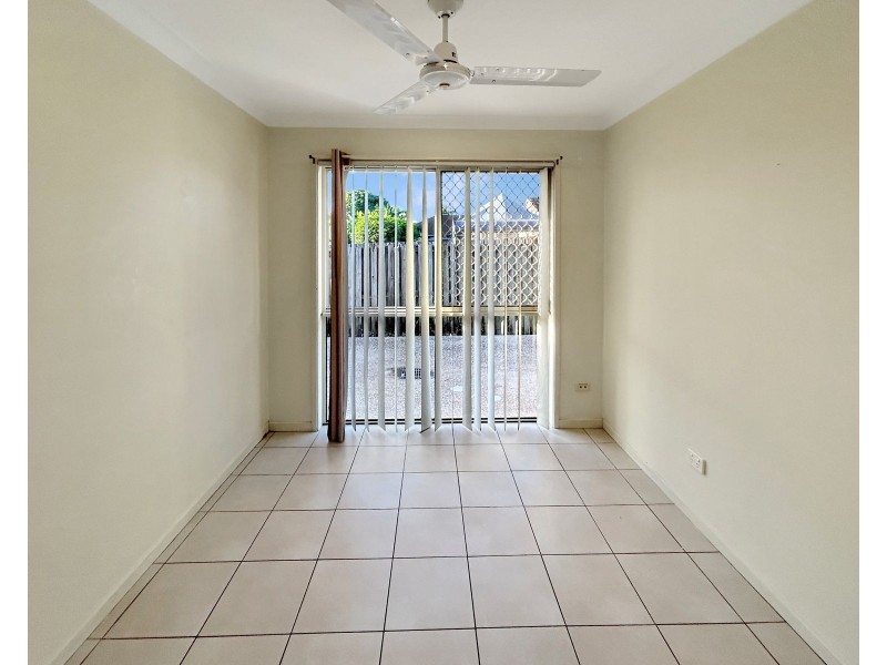 19/8 Rosegum Place, Redbank Plains QLD 4301