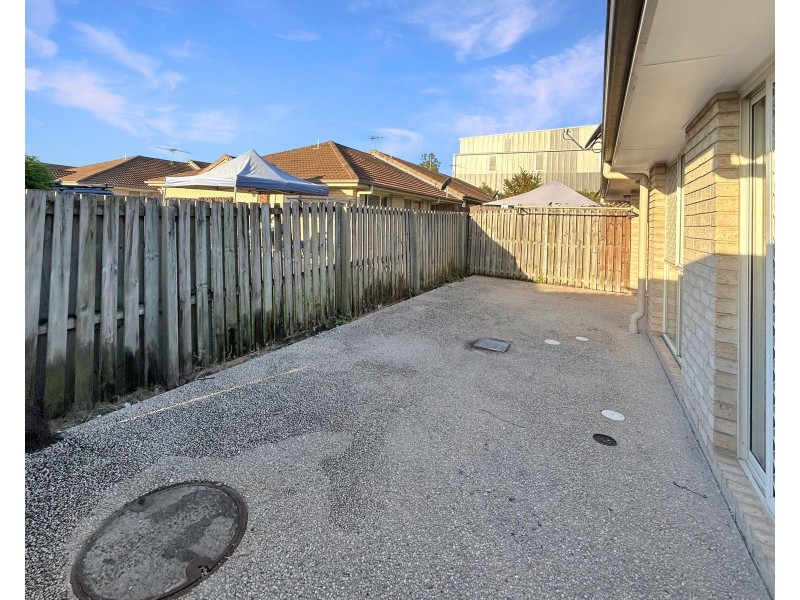 19/8 Rosegum Place, Redbank Plains QLD 4301