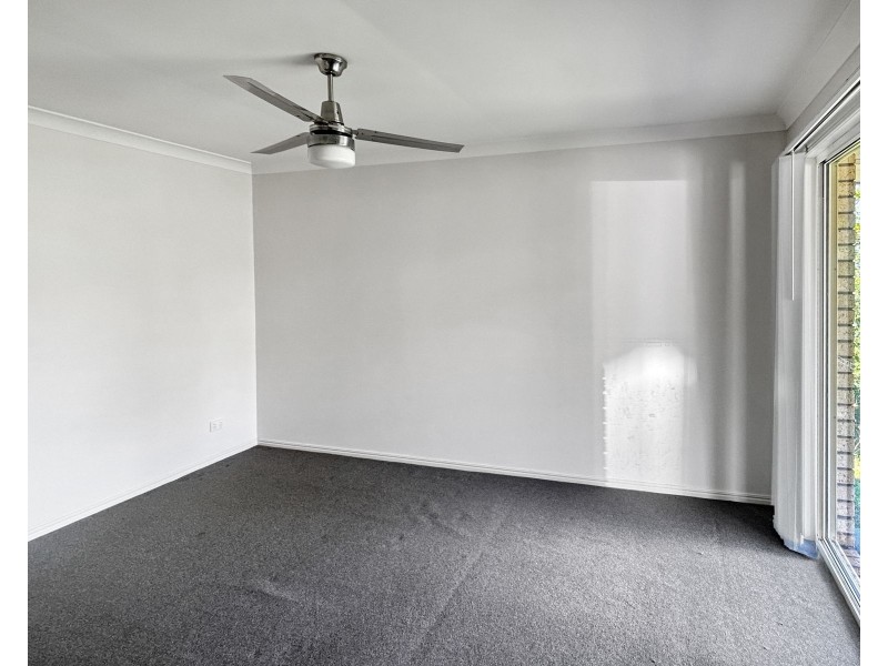 1 York Close, Oxley QLD 4075