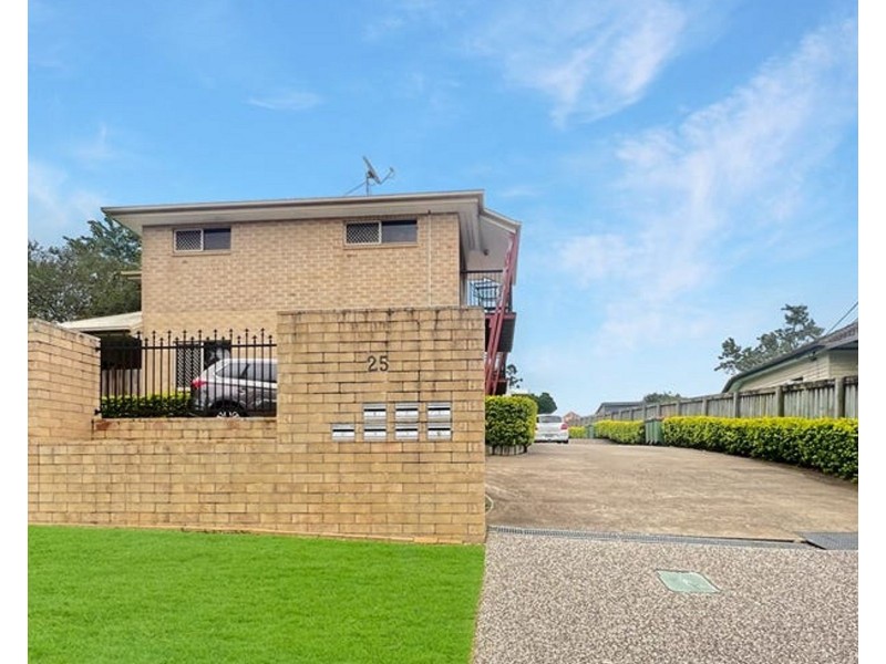 4/25 Law Street, Redbank QLD 4301