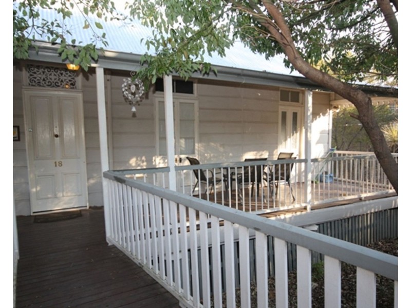 18 Arthur Street, Woodend QLD 4305