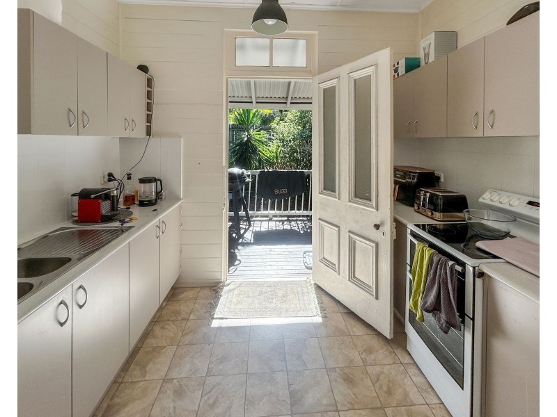 18 Arthur Street, Woodend QLD 4305
